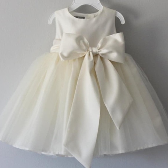 Elegant Cream Kids Dress - Picture 4 of 5